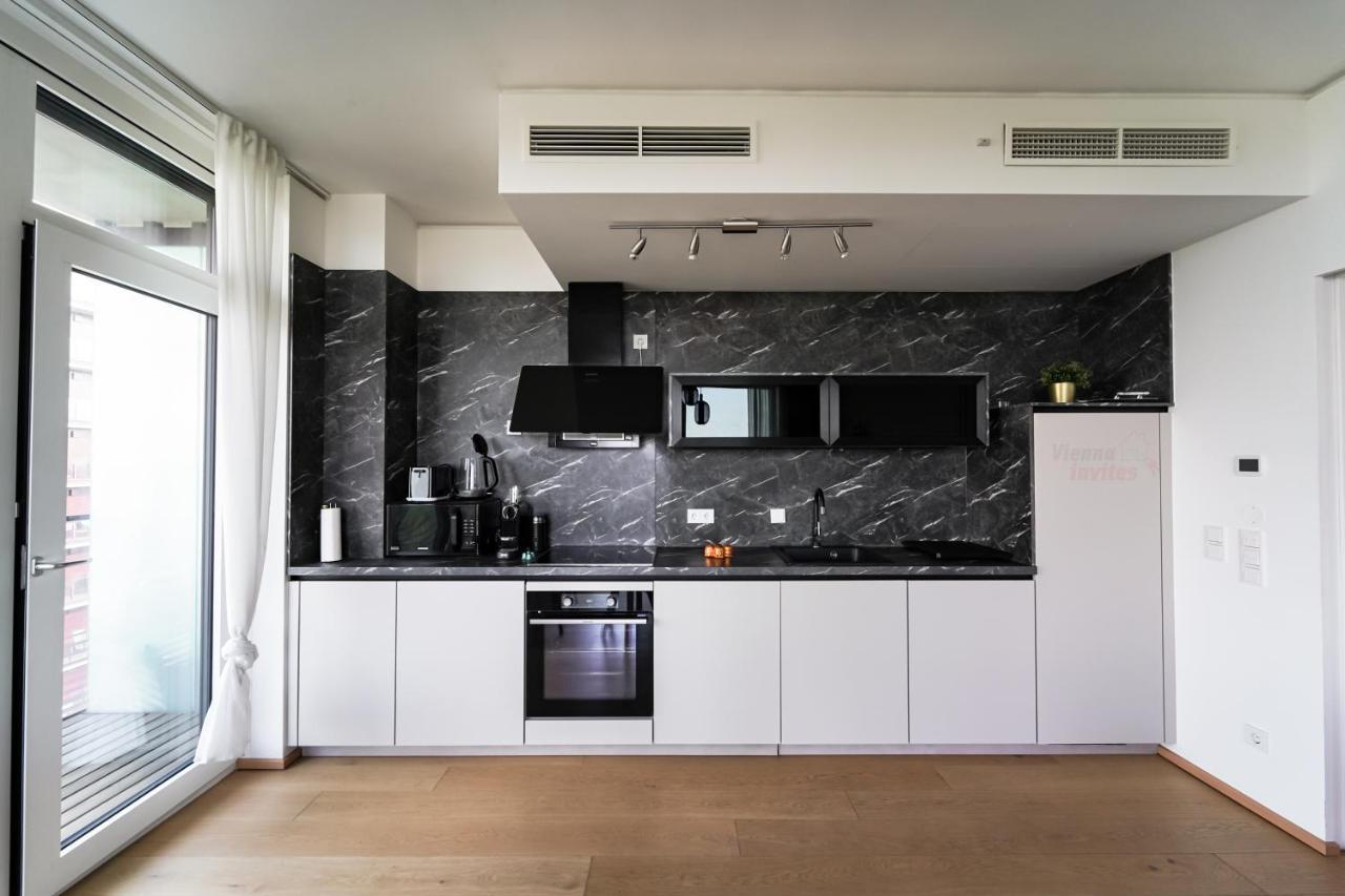 Triiiple 7Heaven - Amazing View On Top Floor With Rooftop Pool Viena Exterior foto